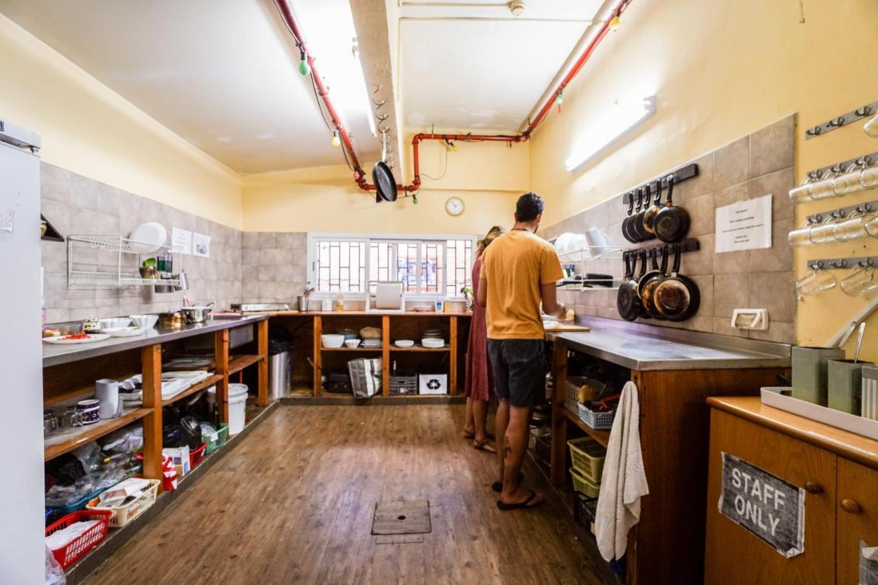 Hayarkon Hostel Tel Aviv Luaran gambar